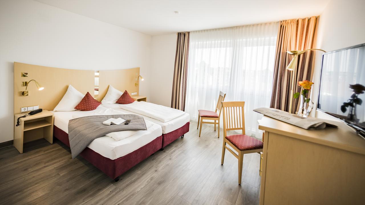 City-Hotel Garni Neu-Ulm Exterior foto